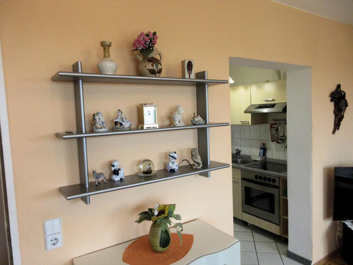Private Apartment Near Fair Ground Hannover Buitenkant foto